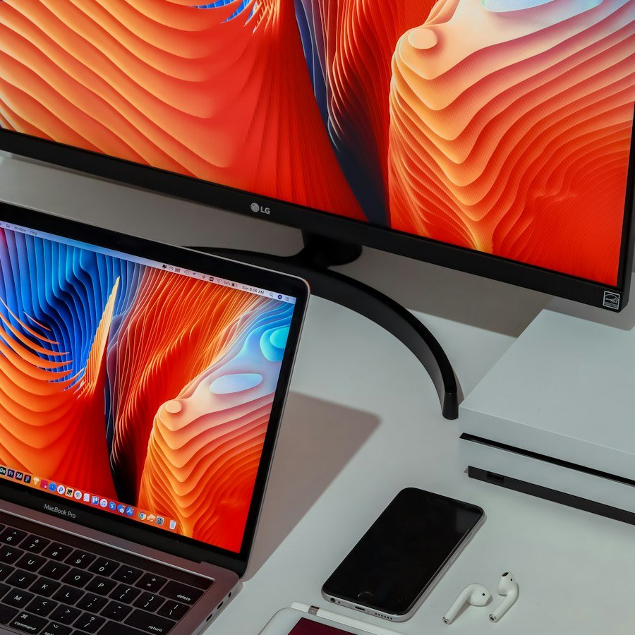 Ordinateurs portables sur un bureau