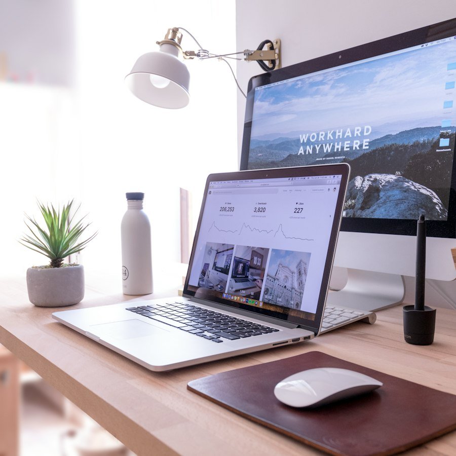 Un site internet ouvert sur un ordinateur portable